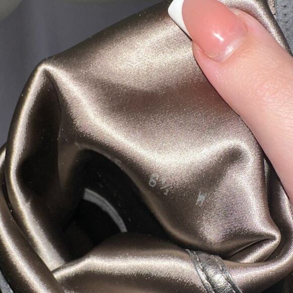 Stuart Weitzman Highland Stretch-Suede Over-The-Knee Londra Boots Gray Size 6.5M - Picture 9 of 10